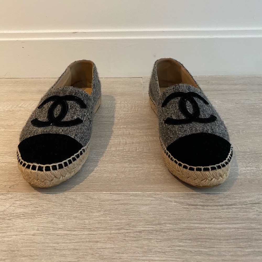 CHANEL espadrilles grau and black